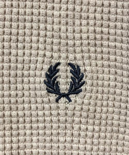 FRED PERRY（フレッドペリー）FRED PERRY (フレッドペリー) WAFFLE STITCH JUMPER ベージュ サイズ:Ｌの古着・服飾アイテム