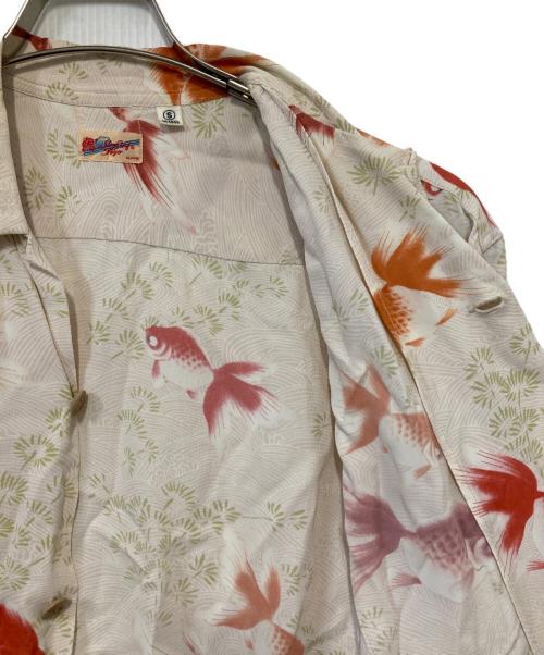 Sun Surf（サンサーフ）Sun Surf (サンサーフ) GOLD FISHアロハシャツ ベージュ サイズ:Ｓの古着・服飾アイテム