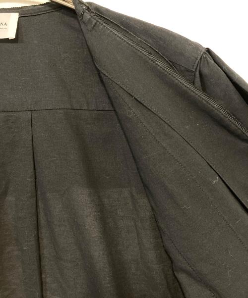 IENA LA BOUCLE（イエナ ラ ブークル）IENA LA BOUCLE (イエナ ラ ブークル) コットンリネンフリルノースリーブシャツ ブラック サイズ:記載なしの古着・服飾アイテム