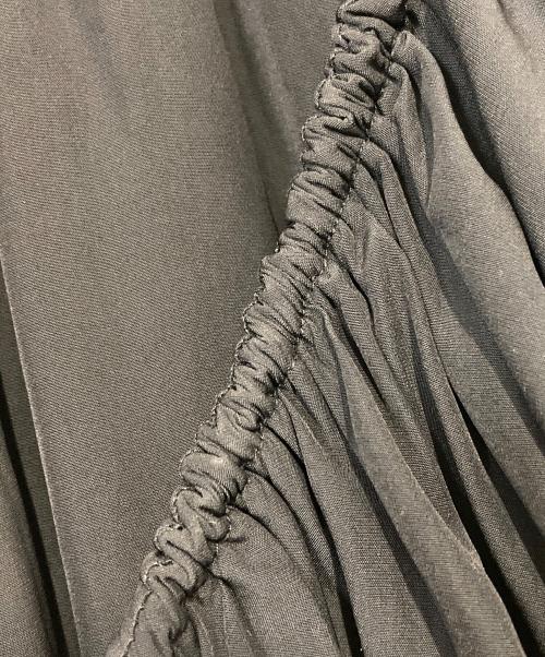 Spick and Span（スピック＆スパン）Spick and Span (スピックアンドスパン) フリルレイヤーノースリブラウス ブラック サイズ:Fの古着・服飾アイテム