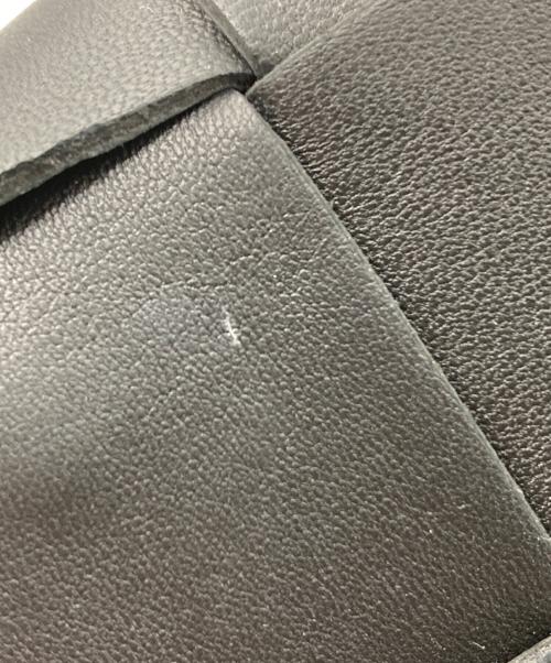 BOTTEGA VENETA（ボッテガベネタ）BOTTEGA VENETA (ボッテガベネタ) カセットCANDY イントレチャート ショルダーバッグ ブラックの古着・服飾アイテム