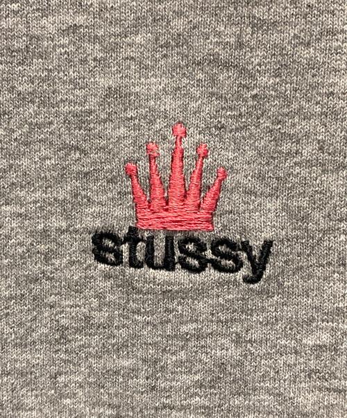 stussy（ステューシー）stussy (ステューシー) ワンポイント刺繍Tシャツ グレー サイズ:Mの古着・服飾アイテム