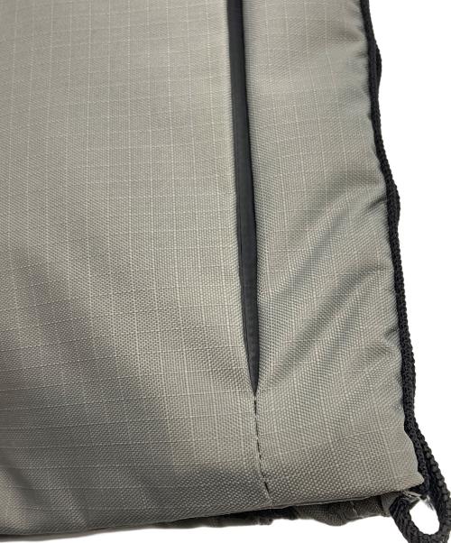 TOPOLOGIE（トポロジー）Topologie (トポロジー) Flat Sacoche Moss グレーの古着・服飾アイテム