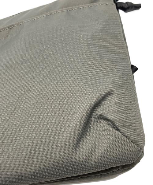 TOPOLOGIE（トポロジー）Topologie (トポロジー) Flat Sacoche Moss グレーの古着・服飾アイテム