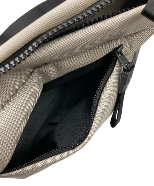 THE NORTH FACE（ザ ノース フェイス）THE NORTH FACE (ザ ノース フェイス) ショルダーバッグ グレーの古着・服飾アイテム