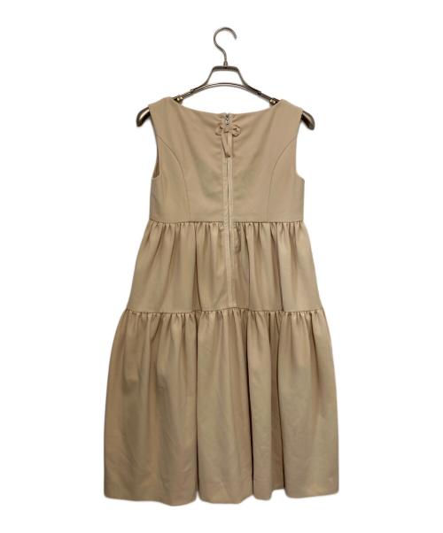 FOXEY NEWYORK（フォクシーニューヨーク）FOXEY NEWYORK (フォクシーニューヨーク) エンパイアノースリーブワンピース ベージュ サイズ:38の古着・服飾アイテム