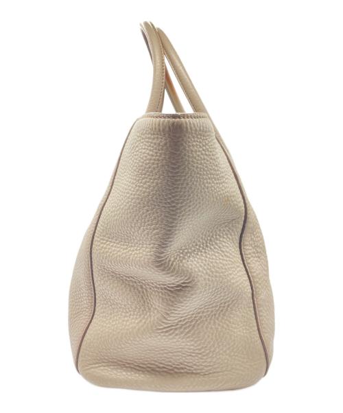 PRADA（プラダ）PRADA (プラダ) 2WAYバッグ ベージュの古着・服飾アイテム