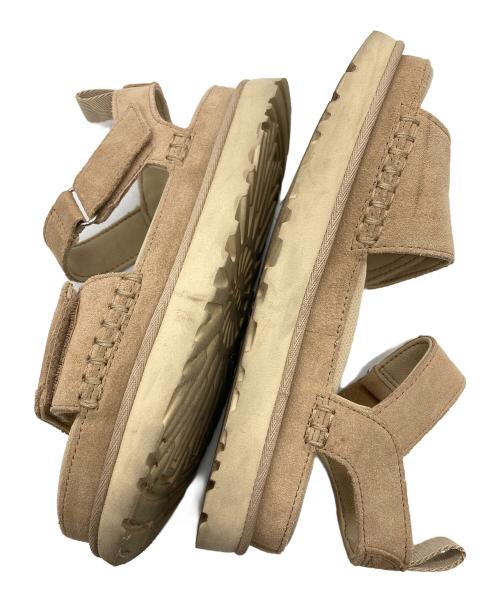 UGG（アグ）UGG (アグ) GOLDENSTAR / ゴールデンスタースウェードサンダル ベージュ サイズ:24の古着・服飾アイテム