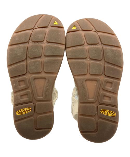 KEEN（キーン）KEEN (キーン) UNEEKサンダル グレー×アイボリー サイズ:23.5cmの古着・服飾アイテム