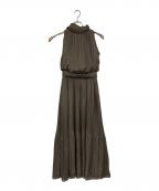 Snidelスナイデル）の古着「シフォンプリーツフレアワンピース」｜ベージュ