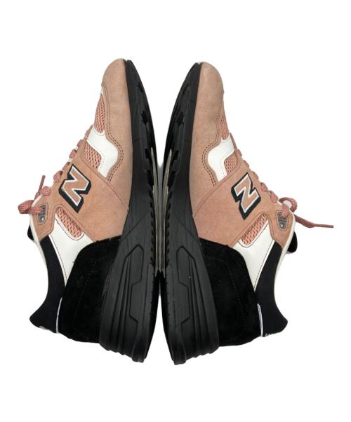 NEW BALANCE（ニューバランス）NEW BALANCE (ニューバランス) M1530SVS ピンク×ブラック サイズ:27.5cmの古着・服飾アイテム