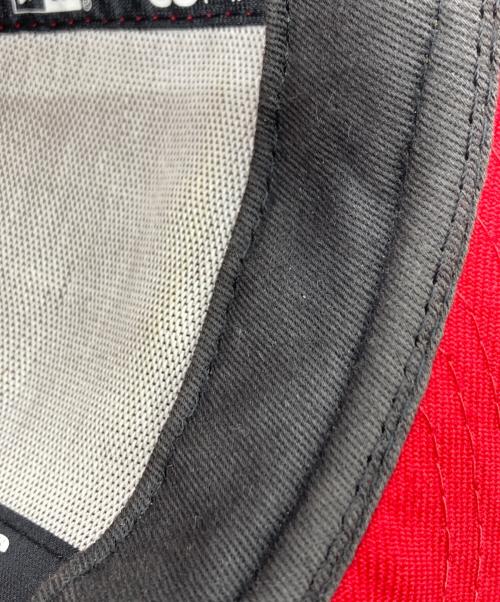 SUPREME（シュプリーム）SUPREME (シュプリーム) New Era (ニューエラ) Text Stripe Cap レッドの古着・服飾アイテム