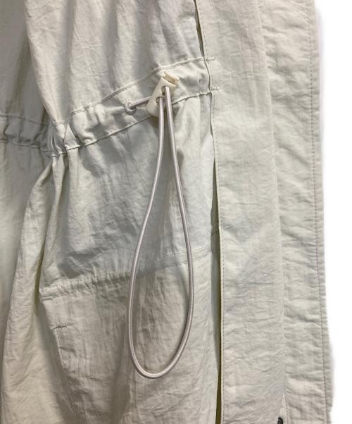 JOURNAL STANDARD relume（ジャーナルスタンダード レリューム）JOURNAL STANDARD relume (ジャーナルスタンダード レリューム) ナイロンフーディーブルゾン アイボリー サイズ:Ｆの古着・服飾アイテム