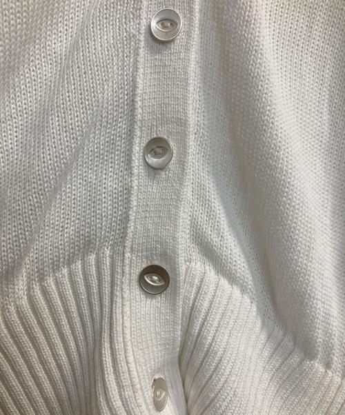 SALON adam et rope'（サロンアダムエロペ）SALON adam et rope' (サロンアダムエロペ) ドライコットンメタル釦浅Vネックカーディガン ホワイト サイズ:Ｆの古着・服飾アイテム