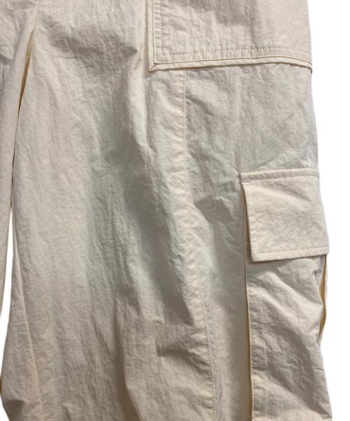 MAISON SPECIAL（メゾンスペシャル）MAISON SPECIAL (メゾンスペシャル) Drawstring Cocoon Cargo Pants/ドローストーリングコクーンカーゴパンツ アイボリー サイズ:Ｍの古着・服飾アイテム