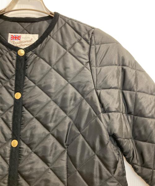 Traditional Weatherwear（トラディショナルウェザーウェア）Traditional Weatherwear (トラディショナルウェザーウェア) ARKLEY LONG キルティングコート ブラック サイズ:34の古着・服飾アイテム