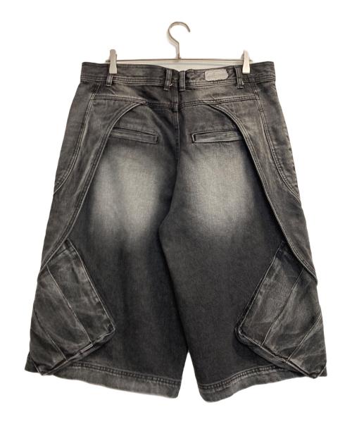 BLR（ビーエルアール）BLR (ビーエルアール) Curved Cover Cargo Bermuda Washing Denim Shorts ブラック サイズ:Ｌの古着・服飾アイテム