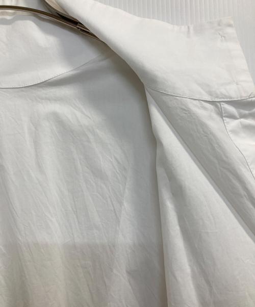 MANOF（マノフ）MANOF (マノフ) HIGH NECK 2WAY SHIRTS ホワイト サイズ:Sの古着・服飾アイテム