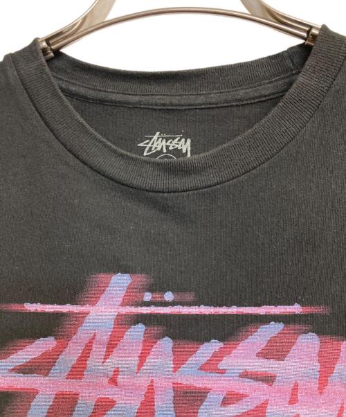 stussy（ステューシー）stussy (ステューシー) コラボプリントTシャツ ブラック サイズ:Ｌの古着・服飾アイテム