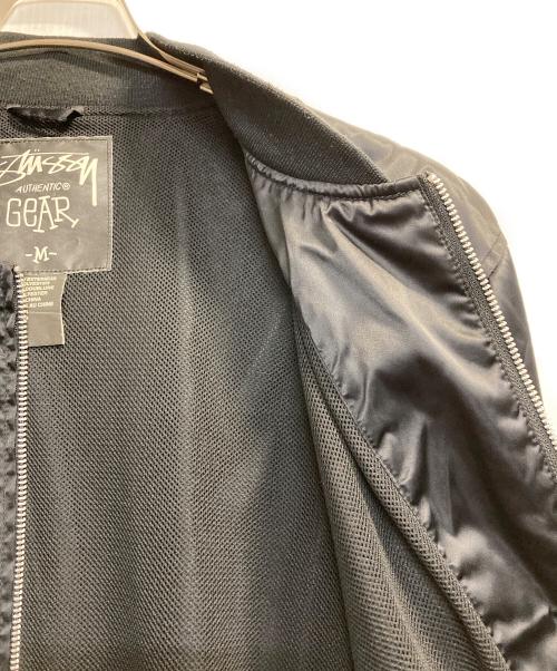 stussy（ステューシー）stussy (ステューシー) AUTHENTIC GEAR 刺繍ジャケット ブラック サイズ:Ｍの古着・服飾アイテム