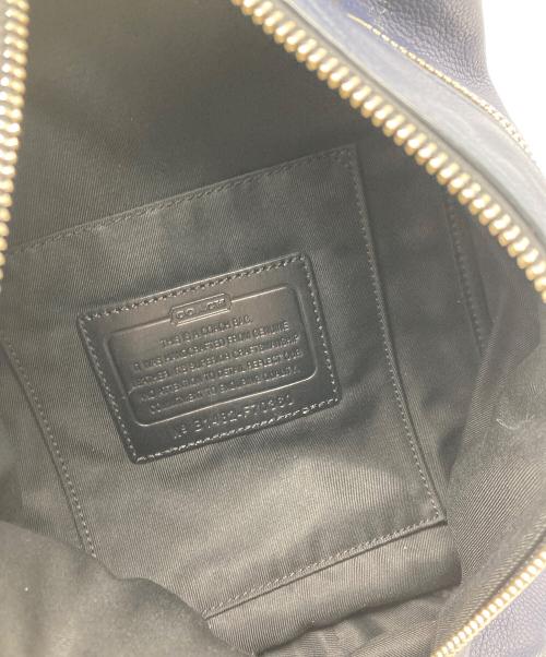 COACH（コーチ）COACH (コーチ) レザーボディーバッグ ネイビーの古着・服飾アイテム