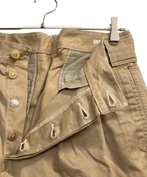 COMOLI（コモリ）COMOLI (コモリ) ベルテッドパンツ カーキ サイズ:1の古着・服飾アイテム
