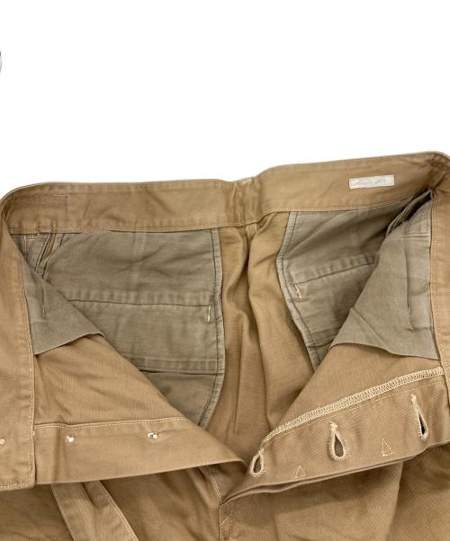 COMOLI（コモリ）COMOLI (コモリ) ベルテッドパンツ カーキ サイズ:1の古着・服飾アイテム