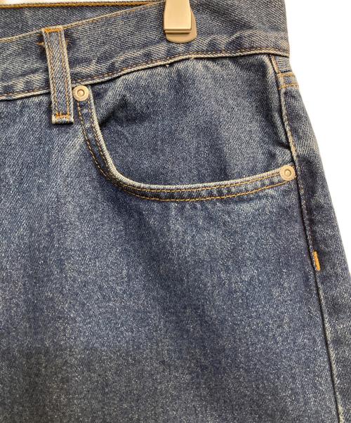 stussy（ステューシー）stussy (ステューシー) レザーロゴパッチデニムパンツ インディゴ サイズ:34の古着・服飾アイテム