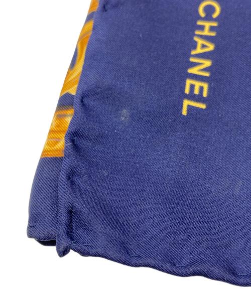 CHANEL（シャネル）CHANEL (シャネル) チェーン柄シルクスカーフ ネイビー×イエローの古着・服飾アイテム