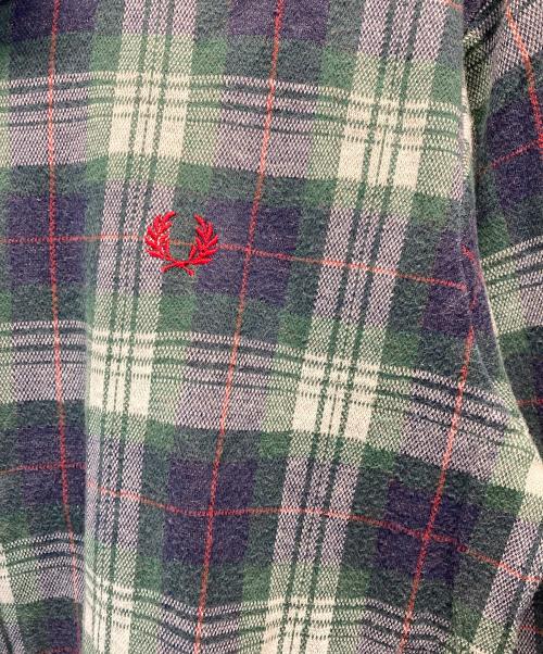 FRED PERRY（フレッドペリー）FRED PERRY (フレッドペリー) ジップシャツジャケット ネイビー×グリーン サイズ:Mの古着・服飾アイテム