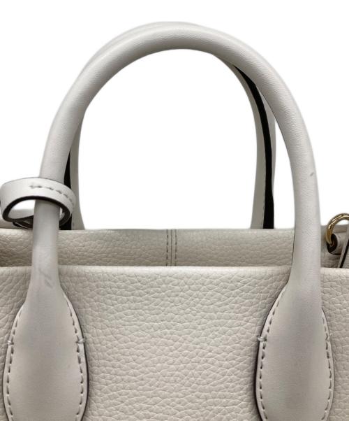 MICHAEL KORS（マイケル・コース）MICHAEL KORS (マイケル・コース) Mirella Small Pebbled Leather Crossbody Bag ホワイトの古着・服飾アイテム