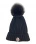 MONCLER（モンクレール）の古着「ミニワッペンフォックスファーポンポンニットキャップ」｜ブラック