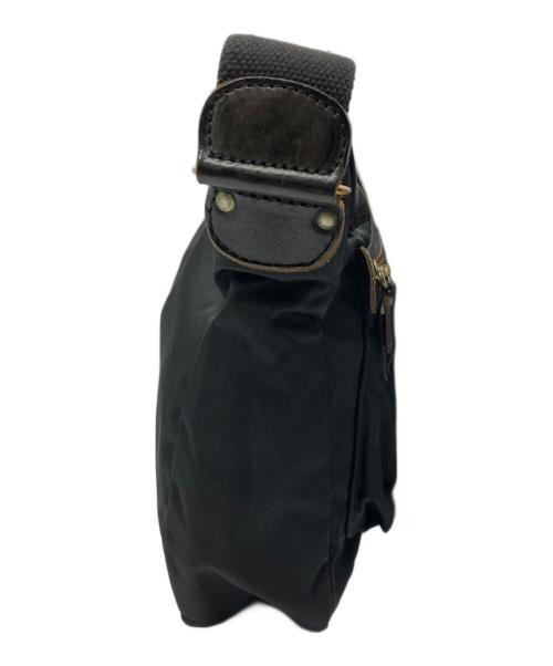 Felisi（フェリージ）Felisi (フェリージ) ナイロンショルダーバッグ ブラックの古着・服飾アイテム