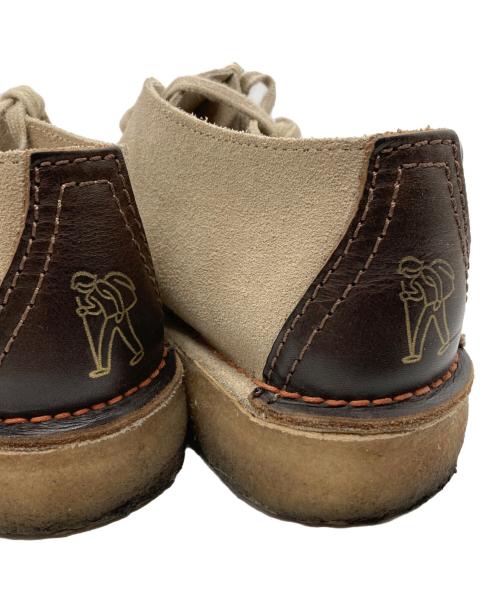 CLARKS（クラークス）CLARKS (クラークス) スウェードデザートトレック シューズ ベージュ サイズ:US 9 1/2の古着・服飾アイテム
