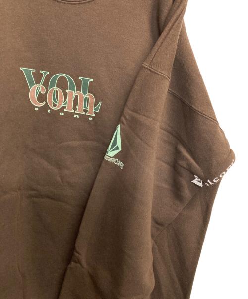 VOLCOM（ボルコム）VOLCOM (ボルコム) 初期タグクルーネックロゴスウェット ブラウン サイズ:LLの古着・服飾アイテム