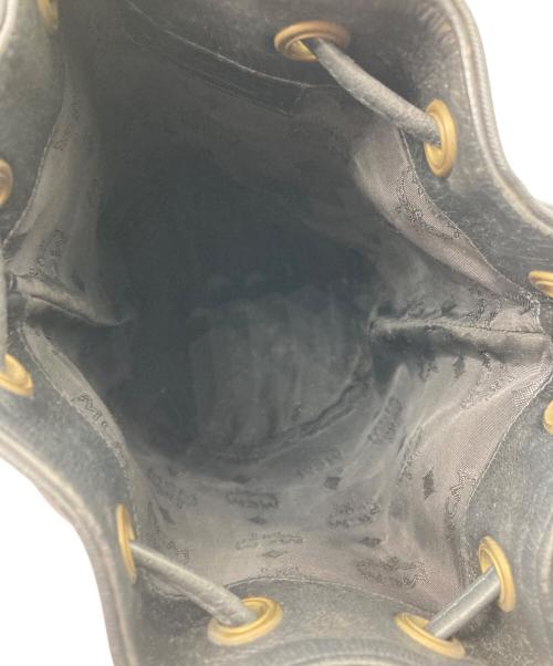 MCM（エムシーエム）MCM (エムシーエム) ヴィセトス柄巾着バッグ ブラックの古着・服飾アイテム