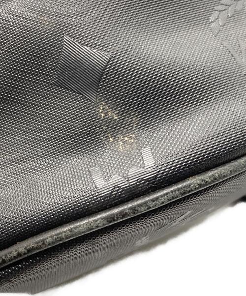 MCM（エムシーエム）MCM (エムシーエム) ヴィセトス柄巾着バッグ ブラックの古着・服飾アイテム