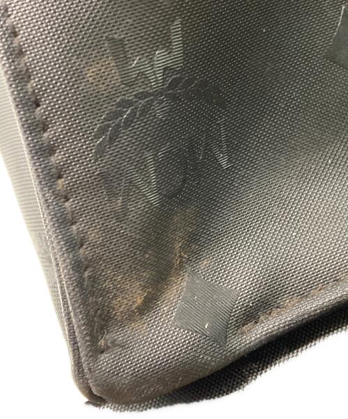 MCM（エムシーエム）MCM (エムシーエム) ヴィセトス柄トートバッグ ブラックの古着・服飾アイテム