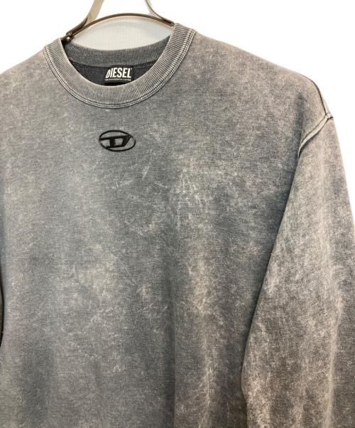 DIESEL（ディーゼル）DIESEL (ディーゼル) S-MACS-G1/メタルDロゴオーバーダイスウェット グレー サイズ:Lの古着・服飾アイテム