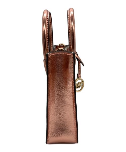 MICHAEL KORS（マイケル・コース）MICHAEL KORS (マイケル・コース) ショッパートート クロスボディ エクストラスモール ベージュ×ピンクの古着・服飾アイテム