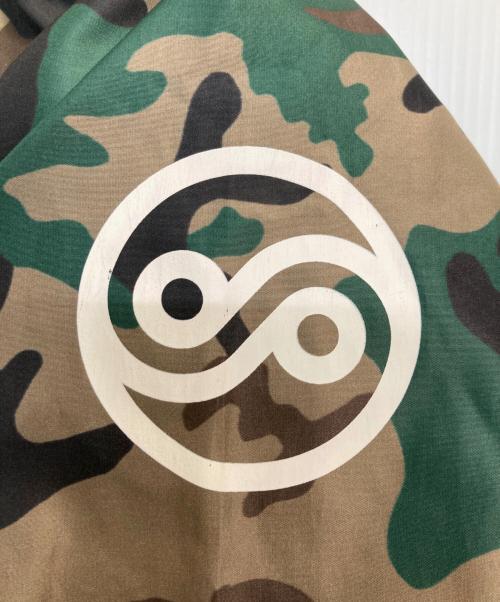 F.C.R.B.（エフシーレアルブリストル）F.C.R.B. (エフシーレアルブリストル) カモフラジップブルゾン グリーン サイズ:Mの古着・服飾アイテム