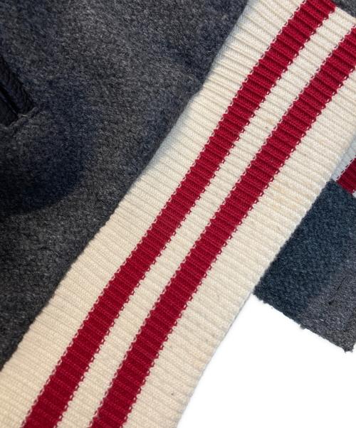 Champion（チャンピオン）Champion (チャンピオン) ランタグ復刻レザースリーブスタジャン ブラック×グレー サイズ:Lの古着・服飾アイテム