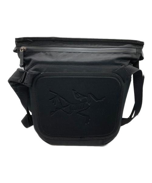 ARC'TERYX（アークテリクス）ARC'TERYX (アークテリクス) ARRO 8ショルダーバッグ ブラックの古着・服飾アイテム