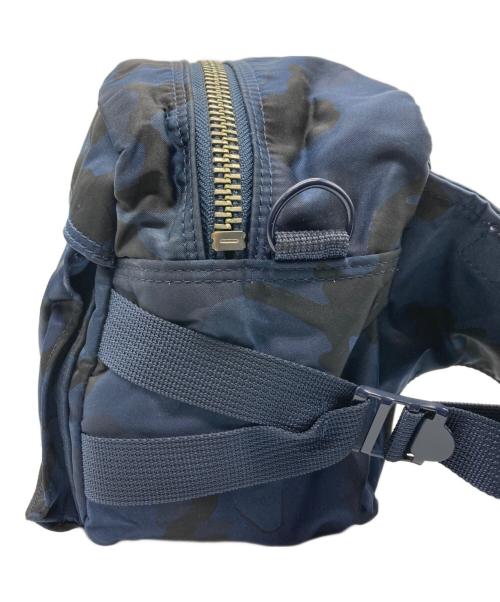 PORTER（ポーター）PORTER (ポーター) カモフラボディーバッグ ネイビーの古着・服飾アイテム