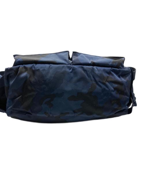 PORTER（ポーター）PORTER (ポーター) カモフラボディーバッグ ネイビーの古着・服飾アイテム