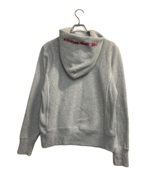Champion REVERSE WEAVE（チャンピオン リバース ウィーブ）Champion REVERSE WEAVE (チャンピオン リバース ウィーブ) stussy (ステューシー) コラボプルオーバーパーカー グレー サイズ:Ｓの古着・服飾アイテム