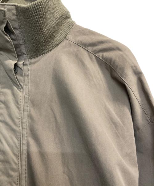 ISSEY MIYAKE（イッセイミヤケ）ISSEY MIYAKE (イッセイミヤケ) コート ベージュ サイズ:Ｍ－Ｌの古着・服飾アイテム