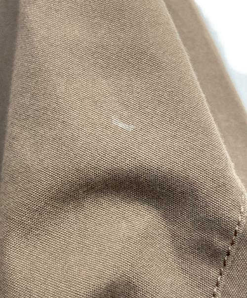 ISSEY MIYAKE（イッセイミヤケ）ISSEY MIYAKE (イッセイミヤケ) コート ベージュ サイズ:Ｍ－Ｌの古着・服飾アイテム