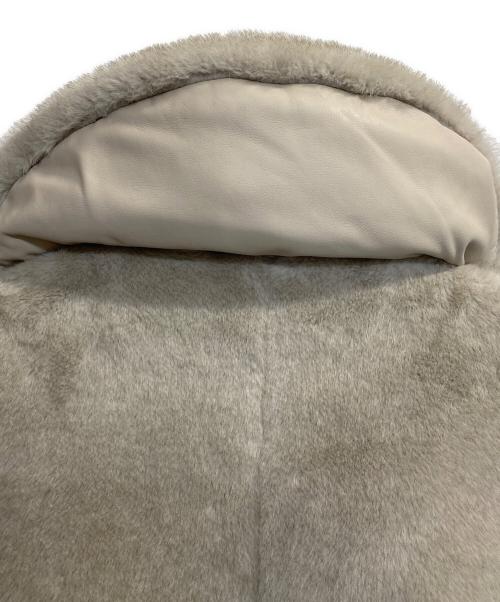 eimee law（エイミーロウ）Eimee Law (エイミーロウ) ミンクライクファーケープ ベージュ サイズ:FREEの古着・服飾アイテム