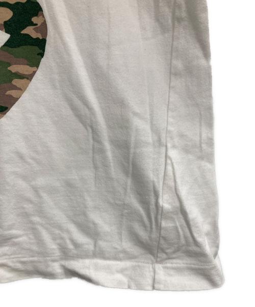 PLAY COMME des GARCONS（プレイコムデギャルソン）PLAY COMME des GARCONS (プレイコムデギャルソン) プリントTシャツ ホワイト サイズ:Mの古着・服飾アイテム